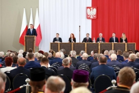 Polacy parlamentaryzmu nie otrzymali w darze
