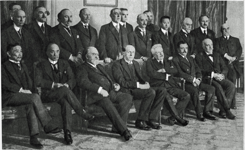 Członkowie Komisji Ligii Narodów w Paryżu w 1919 roku. 