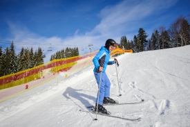 Co powinna zawierać dobra polisa narciarska?
