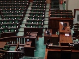 Sejm uchwalił ustawę wprowadzającą zmiany w 14 