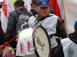 Solidarność protestowała w Warszawie przeciwko działaniom Komisji Europejskiej