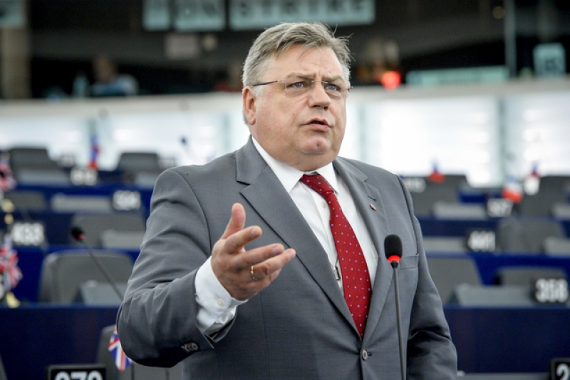 Komisja Europejska nie zajmie się przetargiem na Tramwaje Warszawskie