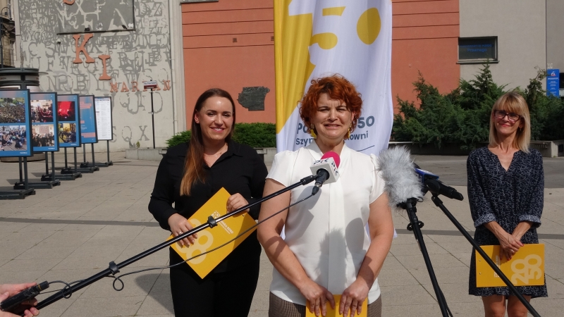 Na miesiąc przed ciszą wyborczą – PiS chce, aby Rada Miasta zajęła się niemieckimi reparacjami. Partia Hołowni chce referendum w sprawie praw kobiet