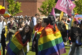 Kontrowersyjne stanowisko Prezydium Konferencji Rektorów Polskich z sugestią karania za krytykę LGBT