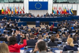 Parlament Europejski przyjął ambitne plany klimatyczne nakazujące jeszcze szybszą redukcję CO2