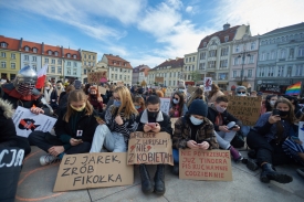 Czy aborcja eugeniczna w Polsce jest zakazana? Kluczowe okażą się wyroki sądów